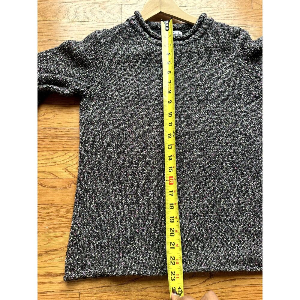 NorthStyle Sweater - Picture 10 of 11